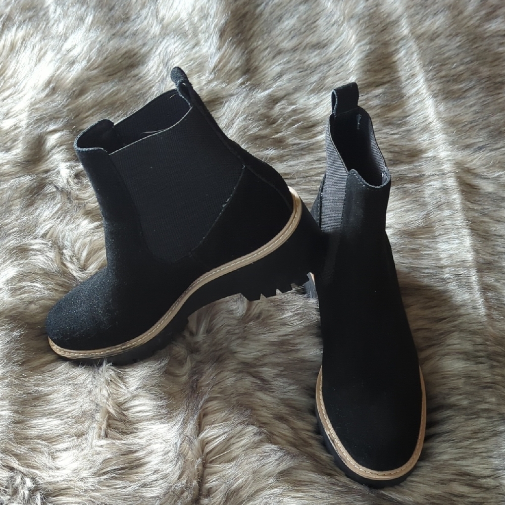 Dolce Vita Black Suede Ankle Boots Size 9 1/2